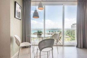 *SUN SCAPE Beachfront Studio by Casa Paraiso*